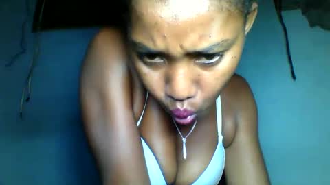 Snapshot of florencia011 chatting on 01/28/25, 08:36 florencia011 online show from 01/28/25, 08:36