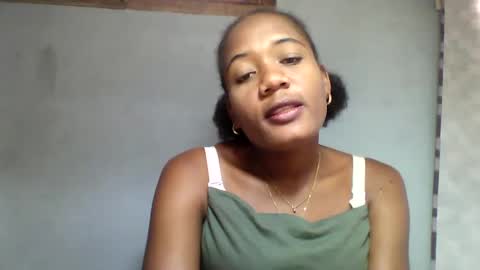 Snapshot of florencia011 chatting on 02/12/25, 07:55 florencia011 online show from 02/12/25, 07:55