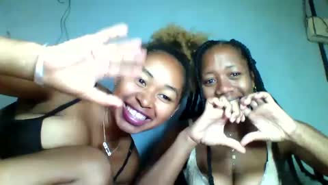 Snapshot of florencia011 chatting on 02/17/25, 06:53 florencia011 online show from 02/17/25, 06:53