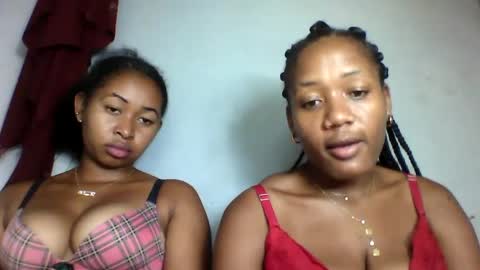 Snapshot of florencia011 chatting on 02/20/25, 05:44 florencia011 online show from 02/20/25, 05:44