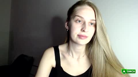 Snapshot of florisalberta chatting on 10/16/25, 07:48 Florisa online show from 10/16/25, 07:48