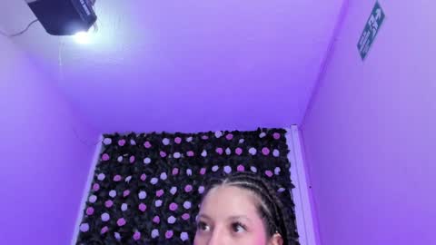 Snapshot of flower_dulce chatting on 02/06/25, 08:34 Dulce online show from 02/06/25, 08:34