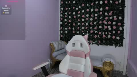 Snapshot of flower_dulce chatting on 02/11/25, 11:43 Dulce online show from 02/11/25, 11:43