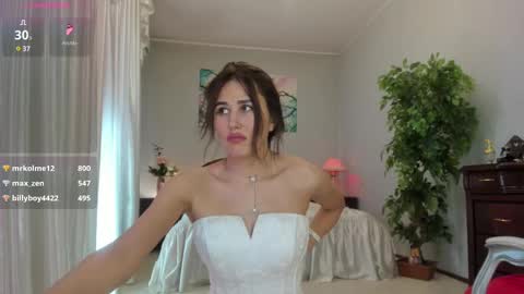 Snapshot of flower_nicole chatting on 03/11/25, 08:20 Nicole online show from 03/11/25, 08:20