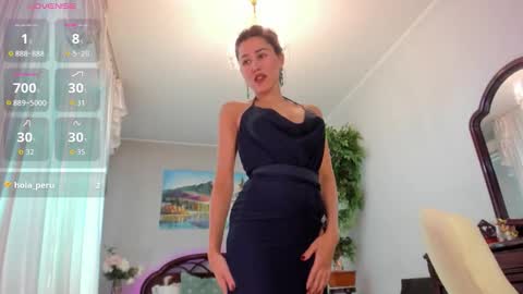 Snapshot of flower_nicole chatting on 10/08/25, 04:43 Nicole online show from 10/08/25, 04:43