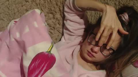 Snapshot of flowercandydoll chatting on 12/01/24, 08:42 say meow and send tip online show from 12/01/24, 08:42