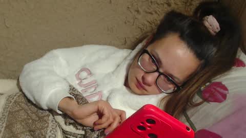 Snapshot of flowercandydoll chatting on 12/14/24, 07:03 say meow and send tip online show from 12/14/24, 07:03