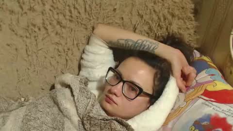 Snapshot of flowercandydoll chatting on 02/01/25, 11:48 say meow and send tip online show from 02/01/25, 11:48