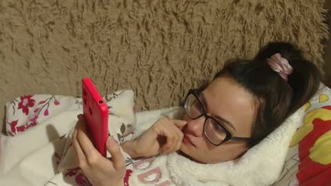 Snapshot of flowercandydoll chatting on 02/09/25, 06:16 say meow and send tip online show from 02/09/25, 06:16