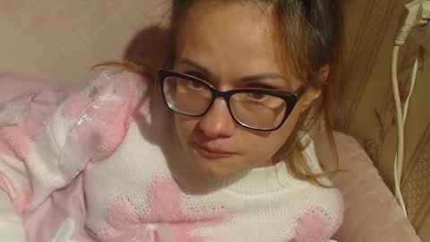 Snapshot of flowercandydoll chatting on 09/27/25, 05:07 say meow and send tip online show from 09/27/25, 05:07