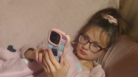 Snapshot of flowercandydoll chatting on 10/26/25, 10:47 say meow and send tip online show from 10/26/25, 10:47