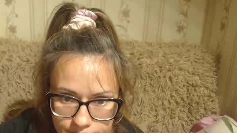 Snapshot of flowercandydoll13 chatting on 09/21/25, 05:25 say meow and send tip online show from 09/21/25, 05:25