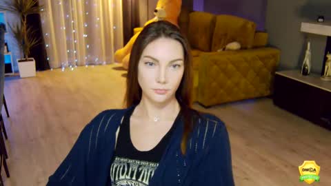 Snapshot of flowerr_powerr chatting on 02/21/25, 10:15 Katrin online show from 02/21/25, 10:15
