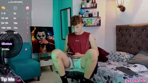 Snapshot of flowers109 chatting on 11/19/25, 11:05 flowers109 online show from 11/19/25, 11:05