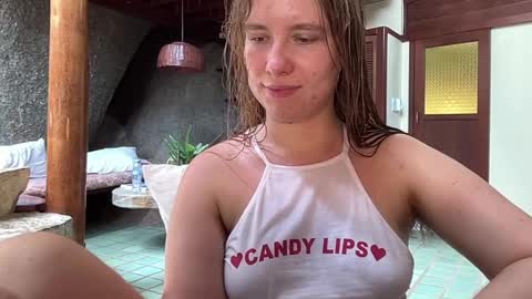 Snapshot of fluffy_bunnyxxx chatting on 01/10/25, 05:58 fluffy_bunnyxxx online show from 01/10/25, 05:58