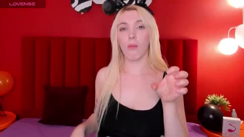 Monica online show from 10/31/25, 01:06