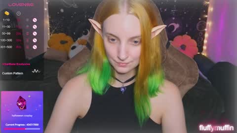 Snapshot of fluffy_muffin3 chatting on 09/11/25, 03:23 Agatha online show from 09/11/25, 03:23