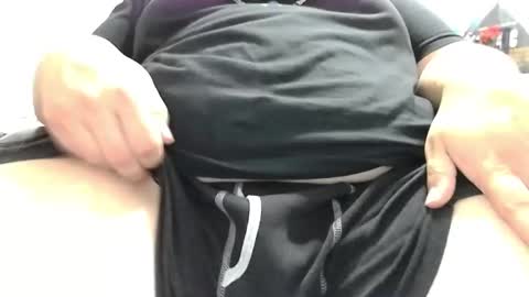 Snapshot of fluffychulo chatting on 02/23/25, 10:31 FluffyChulo online show from 02/23/25, 10:31