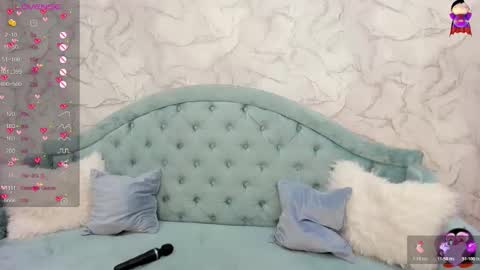 Lina online show from 11/19/25, 12:10