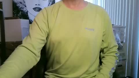 Snapshot of forefishing chatting on 01/18/25, 07:04 Tigershark online show from 01/18/25, 07:04