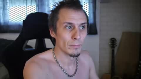Snapshot of fornix86 chatting on 10/20/25, 09:54 fornix86 online show from 10/20/25, 09:54