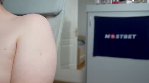 Snapshot of foxeslovefoxes chatting on 01/26/25, 11:17 CUSTOM PHOTOS AND VIDEOS - online show from 01/26/25, 11:17