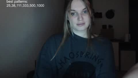 i am your baby Alien  online show from 02/20/25, 06:02