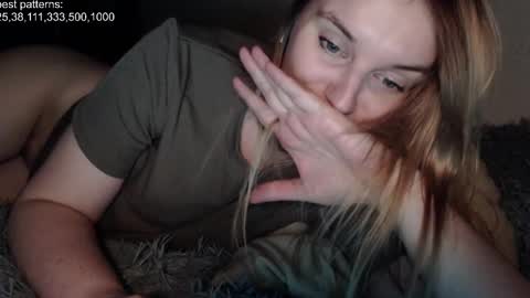 i am your baby Alien  online show from 02/21/25, 11:43