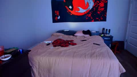 Snapshot of foxxerotique chatting on 11/09/25, 06:01 FoxxErotique online show from 11/09/25, 06:01