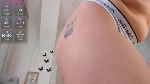 Foxy online show from 11/10/25, 08:08