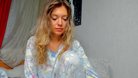 Foxy online show from 09/30/25, 12:15