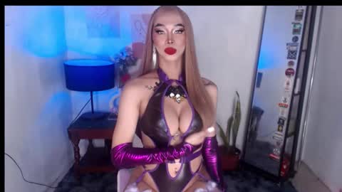 foxy_goddess online show from 10/30/25, 01:51