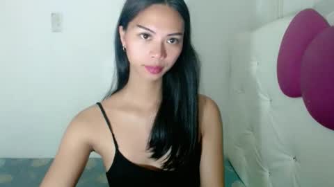Snapshot of foxylicious_danielax chatting on 09/18/25, 01:18 Daniela online show from 09/18/25, 01:18