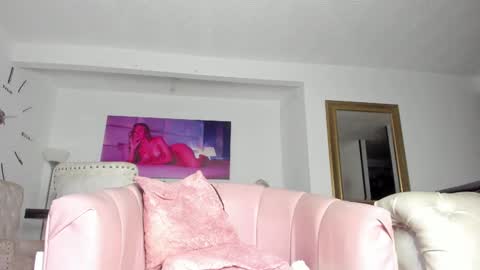 Snapshot of fraiderbrown chatting on 02/05/25, 11:39 IM FRAIDER online show from 02/05/25, 11:39