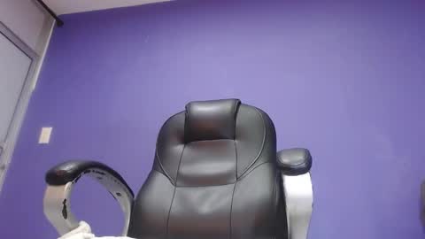 Snapshot of fran_boy_ chatting on 03/03/25, 11:35 Fran online show from 03/03/25, 11:35