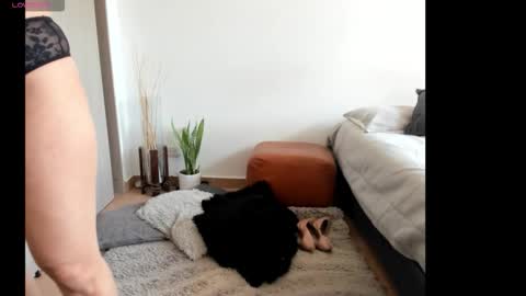 karla and Romeo online show from 11/17/25, 07:08