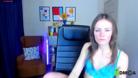 Snapshot of francescacollins chatting on 02/26/25, 06:43 Fran online show from 02/26/25, 06:43