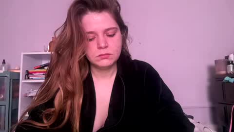 francescafey online show from 11/23/25, 07:24