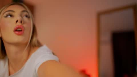 Snapshot of francescanappi chatting on 09/24/25, 05:38 Franci online show from 09/24/25, 05:38