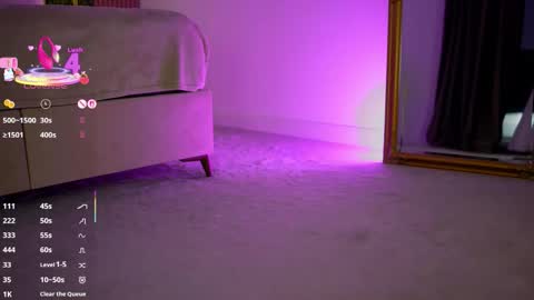 Snapshot of francescanappi chatting on 09/30/25, 06:02 Franci online show from 09/30/25, 06:02