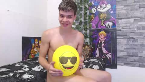 Snapshot of francesco_spank chatting on 01/28/25, 07:00 FRANCESCO online show from 01/28/25, 07:00