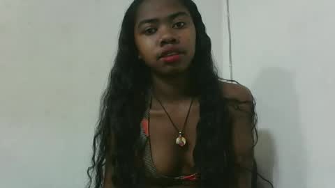 Snapshot of francinealdy chatting on 10/07/25, 05:04 francinealdy online show from 10/07/25, 05:04