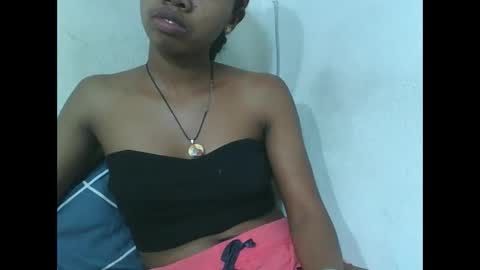 Snapshot of francinealdy chatting on 10/29/25, 03:25 francinealdy online show from 10/29/25, 03:25