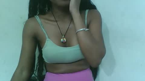 Snapshot of francinealdy chatting on 11/04/25, 02:32 francinealdy online show from 11/04/25, 02:32