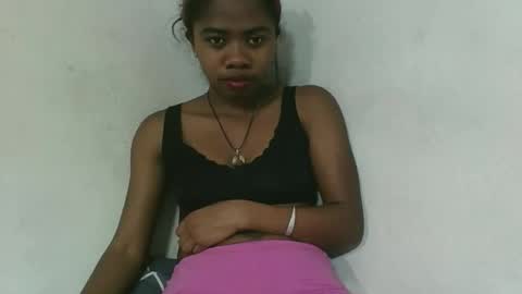 Snapshot of francinealdy chatting on 11/04/25, 02:49 francinealdy online show from 11/04/25, 02:49