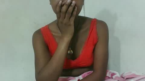 Snapshot of francinealdy chatting on 11/06/25, 02:34 francinealdy online show from 11/06/25, 02:34