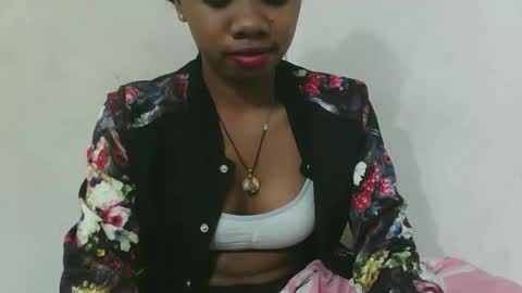 Snapshot of francinealdy chatting on 11/09/25, 05:17 francinealdy online show from 11/09/25, 05:17