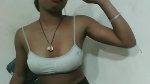 Snapshot of francinealdy chatting on 11/10/25, 05:39 francinealdy online show from 11/10/25, 05:39