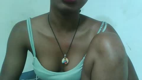 Snapshot of francinealdy chatting on 11/14/25, 03:27 francinealdy online show from 11/14/25, 03:27