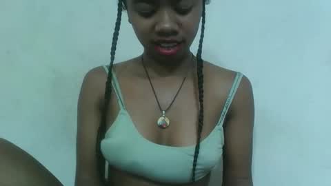 Snapshot of francinealdy chatting on 11/16/25, 06:46 francinealdy online show from 11/16/25, 06:46